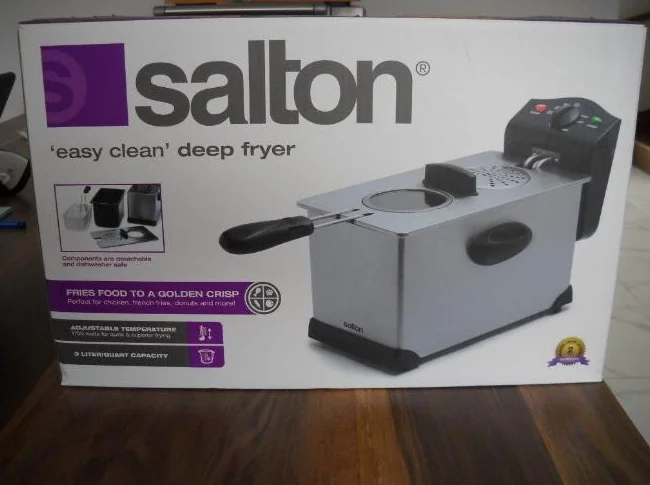 FRITEUSE SALTON RÉDUIT À 30$ À QUI LA CHANCE!
