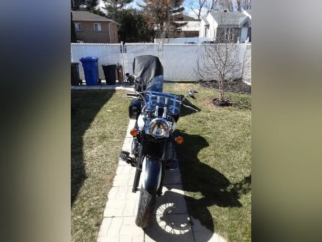 Motocyclette à vendre thumbnail 2