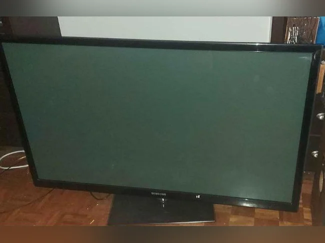 Samsung 59" TV see description