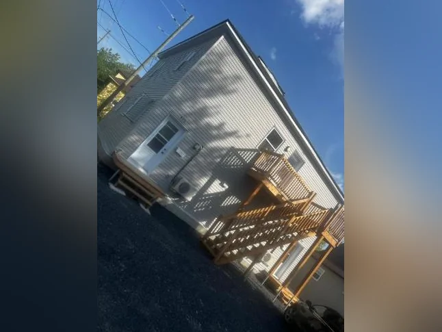 3 1/2 à louer Rénové - Magog ( Triplex ) Cession de bail Date Flexible