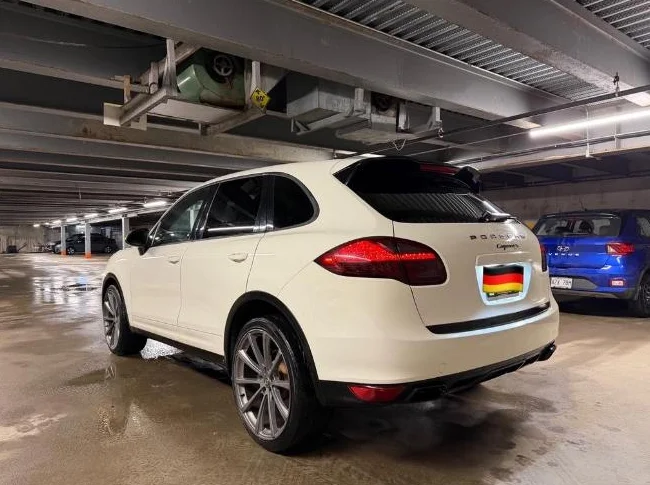 Porsche cayenne 2011 thumbnail 6