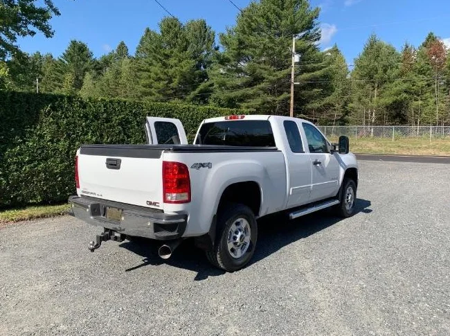 DURAMAX GMC SIERRA 2500 HD Diesel 4X4 thumbnail 5