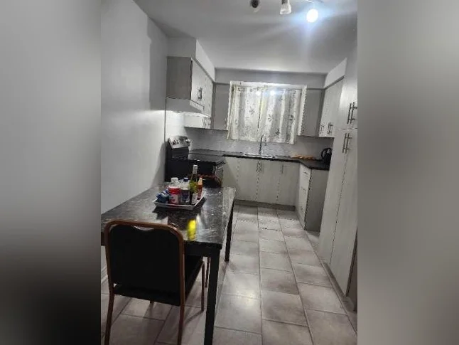 EXCELLENT APPARTEMENT RENOVÉ A NEUF thumbnail 4