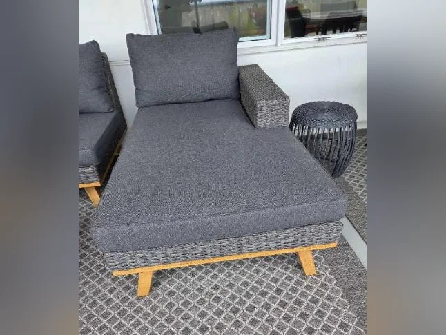 SUPERBE ENSEMBLE PATIO, 3 PIECES EN TRES BON ÉTAT, LAISSERAIT A 695$ thumbnail 3
