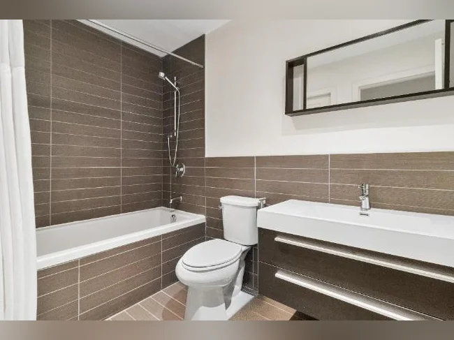 Superbe condo 2 chambres 2 salle de bains thumbnail 10