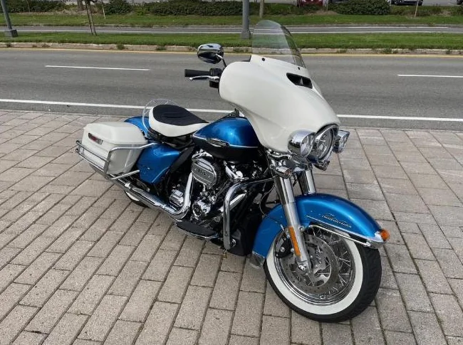 Harley-Davidson - Electra Glide - Revival thumbnail 2