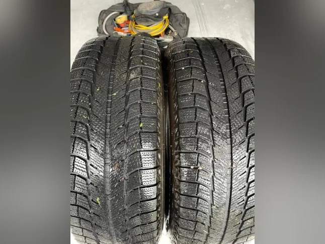 2x pneus hiver 255/65R18 Michelin X-ice Latitude