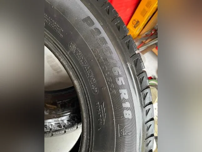 2x pneus hiver 255/65R18 Michelin X-ice Latitude thumbnail 3