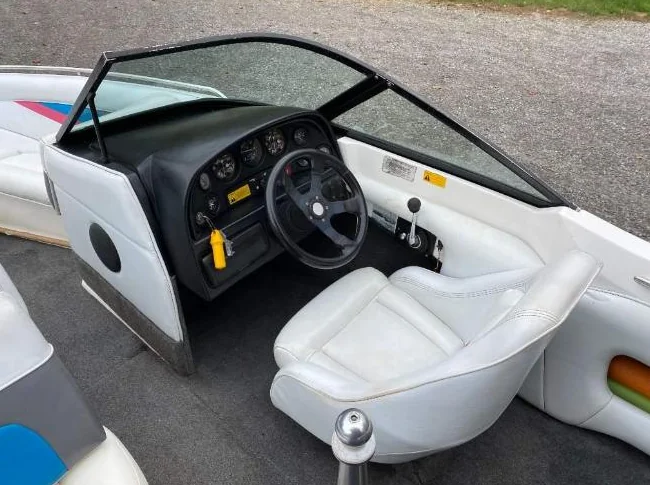 Bateau Mastercraft 1993 en bon état thumbnail 7