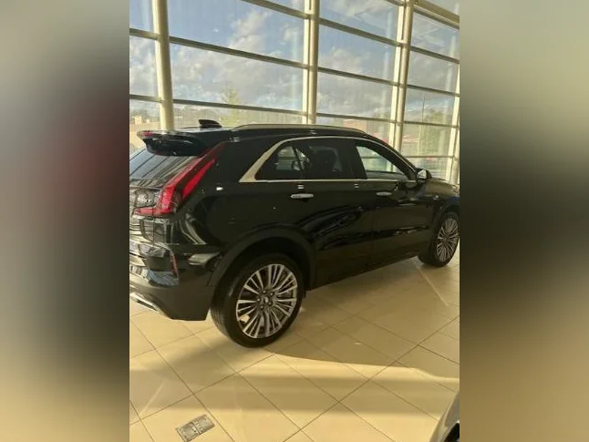Transfert de bail Cadillac XT4 , 2024 ou achat disponible. thumbnail 4