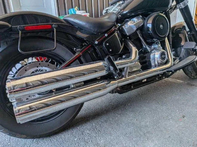 Moto Harley Davidson 1850 CC. SOFTAIL SLIM