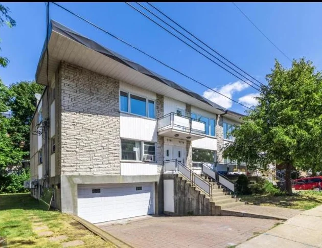 Cote St Luc 1 bed 1 bth Apartment for rent immediate occupancy