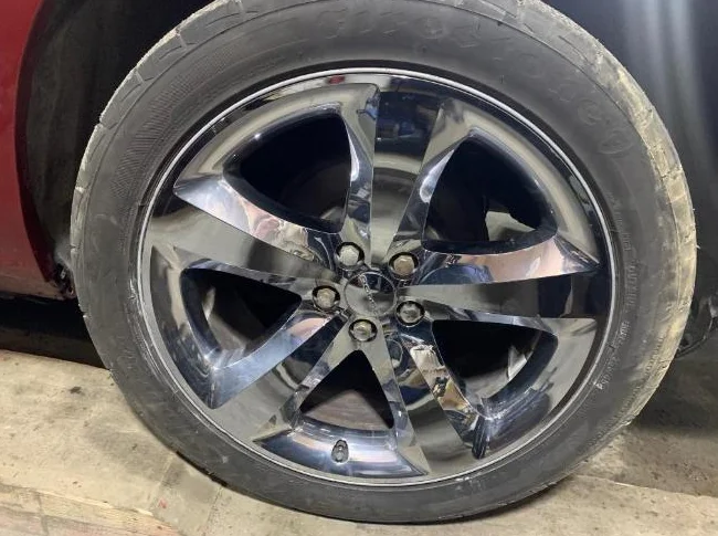 Recherche deux roues de Challenger