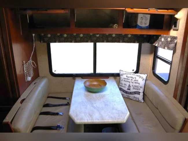 Forest River Sunseeker MBS 24 pieds (modèle 2400) Prêt pour l’aventure ! thumbnail 9