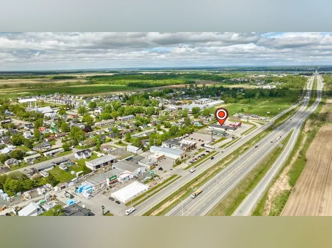 LOCAL COMMERCIAL À LOUER – BÉCANCOUR (SECTEUR SAINT-GRÉGOIRE) thumbnail 2