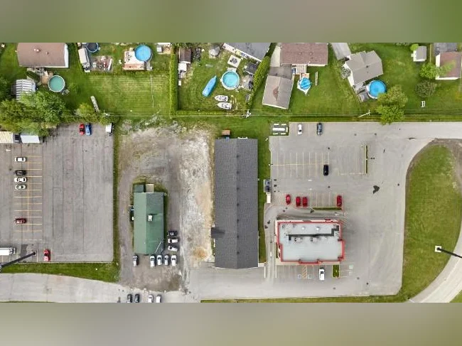 LOCAL COMMERCIAL À LOUER – BÉCANCOUR (SECTEUR SAINT-GRÉGOIRE) thumbnail 3
