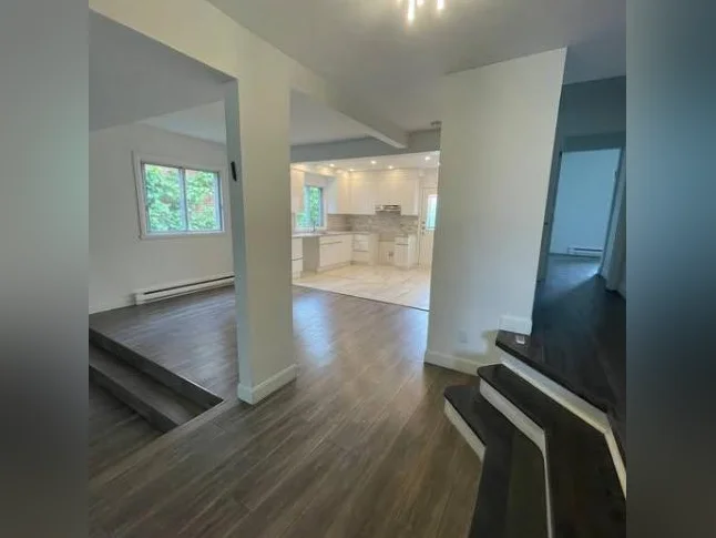 3 Beds 1.5 Baths Apartement