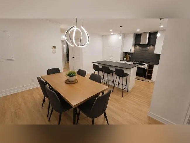 Maison 3 chambres a coucher rénové avec piscine creusée thumbnail 2