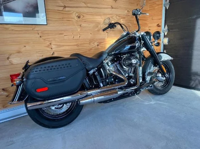 2019 Harley Davidson FLHCS, Heritage Classic 114, seulement 8,000 km