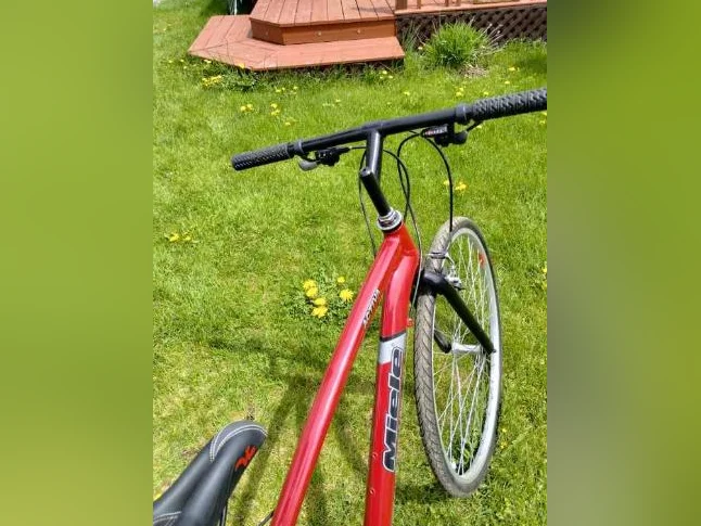 vélo miede activa de 21 vitesses roues de 28 pouces thumbnail 4