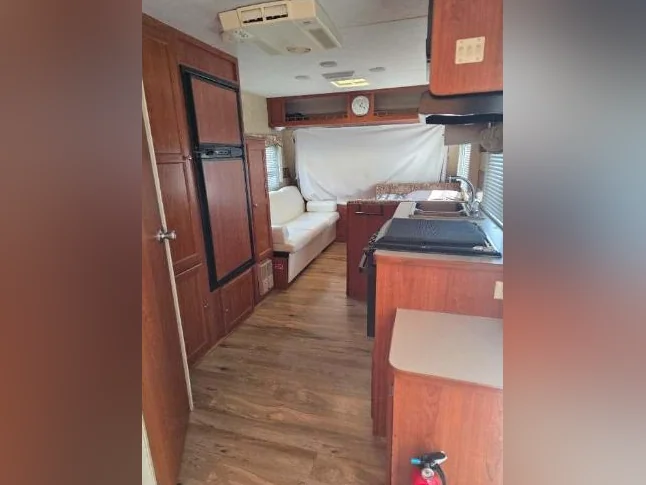 Roulotte Hybride Trail Cruiser 19' 2011 thumbnail 7