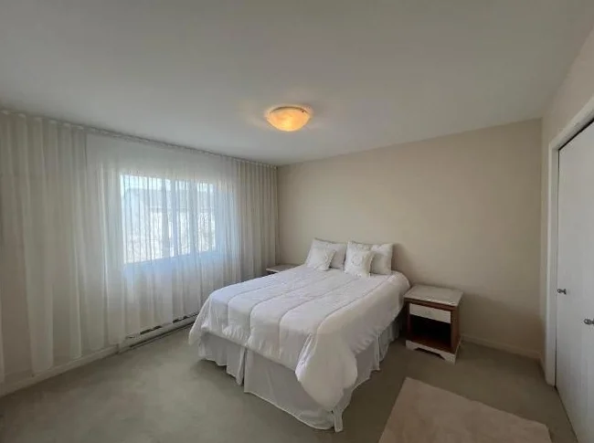 Condo meublé thumbnail 4