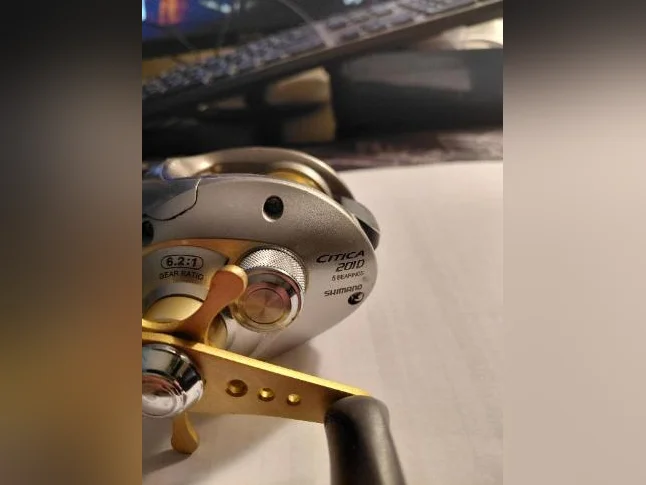 moulinet shimano citica 201D et canne a peche thumbnail 3