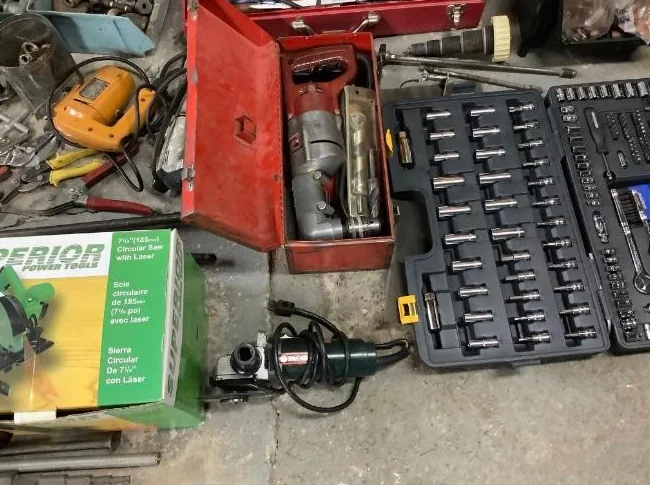 Outils de Plomberie,de menuisier,et mécanicien thumbnail 2