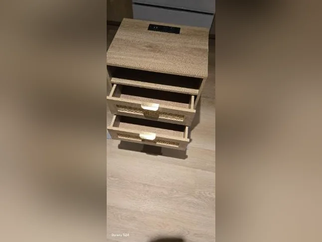 Table de chevet en bois (chêne)