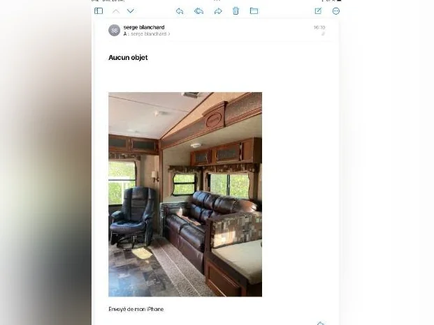 Fifth wheel thumbnail 4
