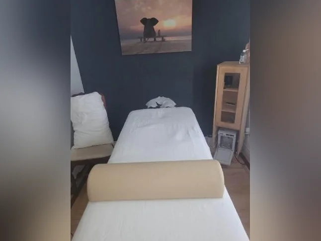 Massage thérapeutique, relaxation thumbnail 2