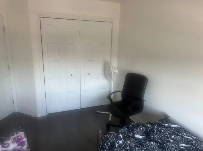 Appartement 4 1/2 avec 2 grandes chambres à louer ou Colocation (étudiants) thumbnail 4