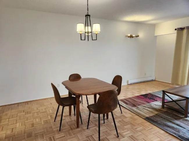 Spacieux condo 1 chambre meublé - Près de la Place Versailles et du métro Radisson thumbnail 4
