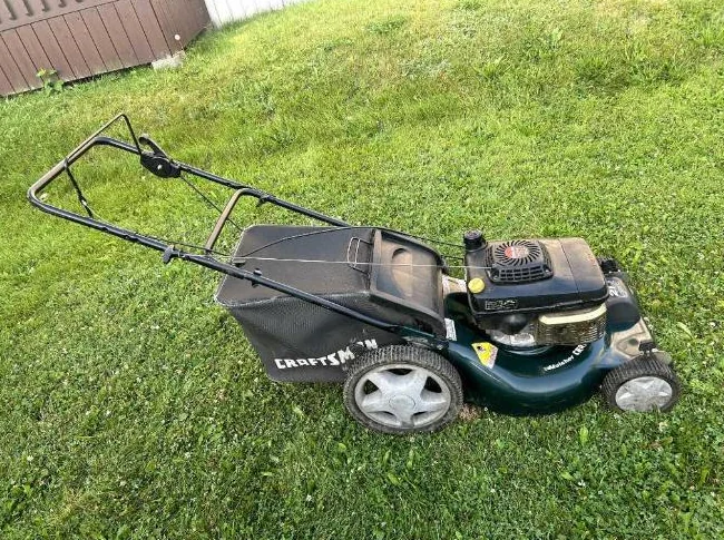 tondeuse auto propulsée
