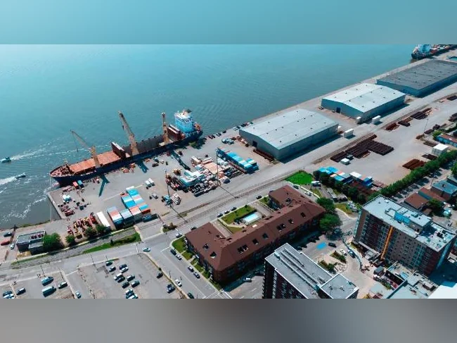 4 1/2 Condo centre ville de Trois-Rivieres,  Vue sur le Fleuve $1650/ mois Libre immédiatement