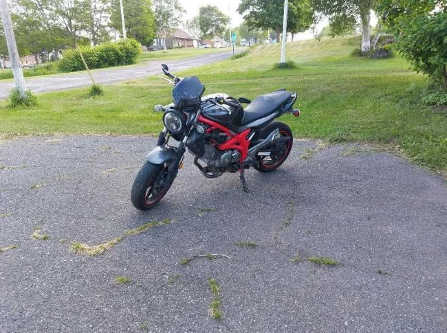 SV650 moto