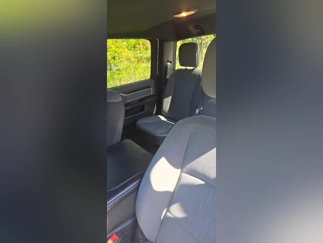 Dodge RAM 5500 - châssis thumbnail 9