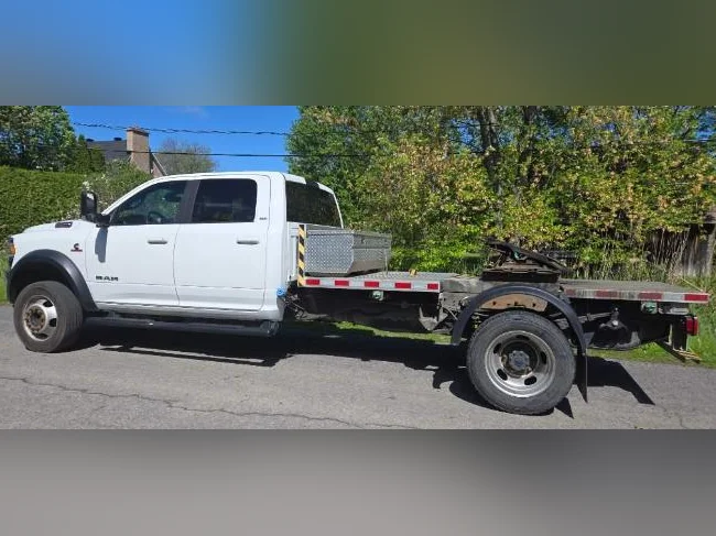 Dodge RAM 5500 - châssis thumbnail 2