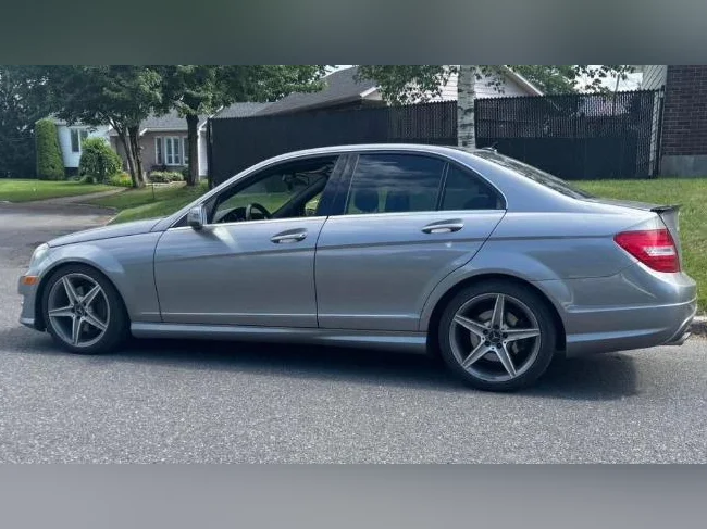Mercedes C300 2013 4 matic thumbnail 4