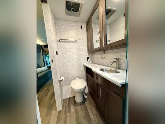 2025 Jayco Alante 29S À VENDRE OU ÉCHANGER thumbnail 8