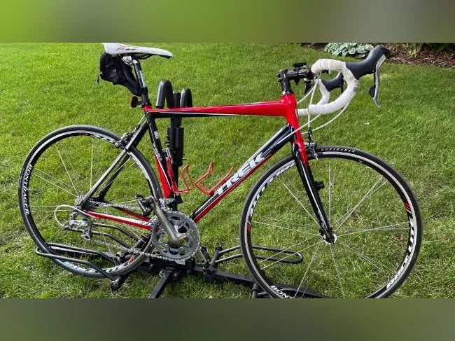 Vélo de route Trek madone 2,3