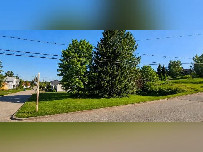 🏡 Terrain résidentiel de 931,8 m² à vendre – Saint-Urbain, Charlevoix ⭐ thumbnail 3