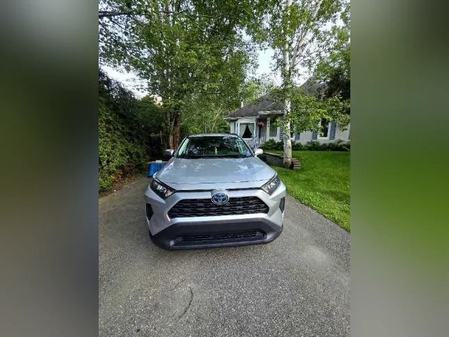 Toyota Rav4 Hybride 2022 LE thumbnail 4