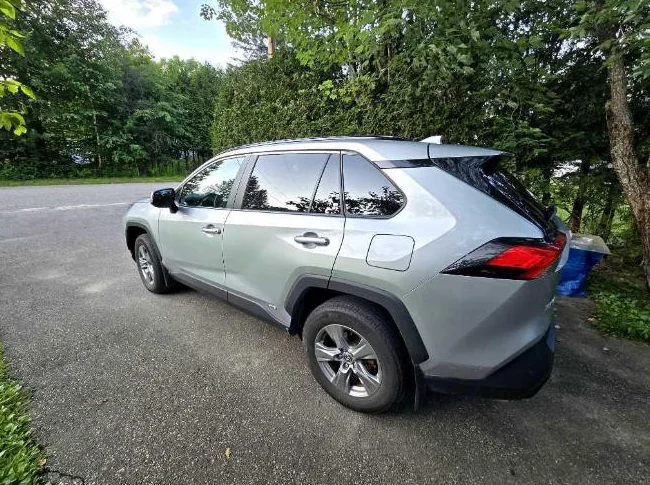 Toyota Rav4 Hybride 2022 LE thumbnail 2