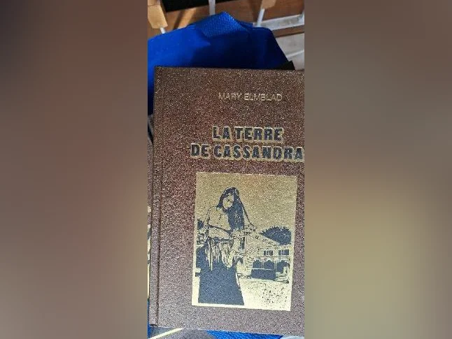 Collection de 22 livres en excellente condition thumbnail 2