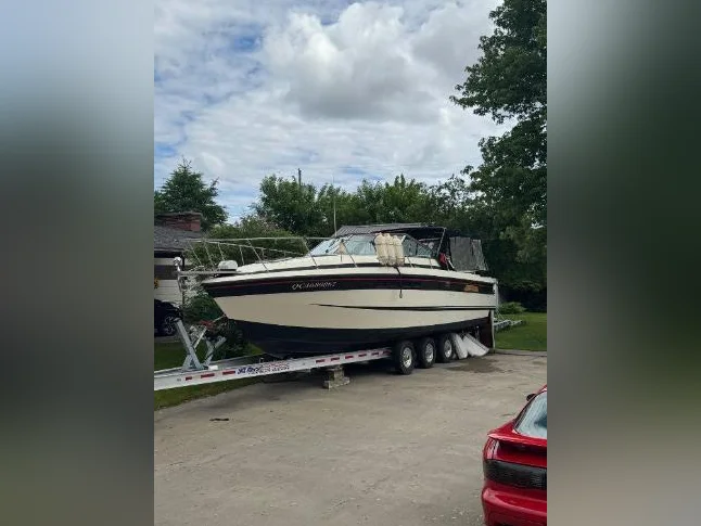 Bateau Chris-Craft commander 332