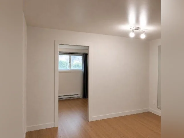 Appartement 3 1/2 dans Rosemont thumbnail 4