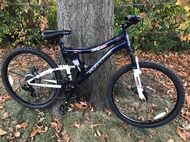 Ironhorse Jumpstart Mountain Bike 26" / Velo de montagne thumbnail 7