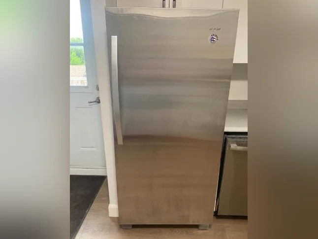 Ensemble ( refrigérateur, congélateur, laveuse et secheuse, lave vaisselle et poèle) thumbnail 6