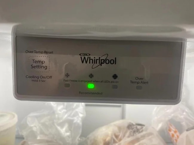 Ensemble ( refrigérateur, congélateur, laveuse et secheuse, lave vaisselle et poèle) thumbnail 5